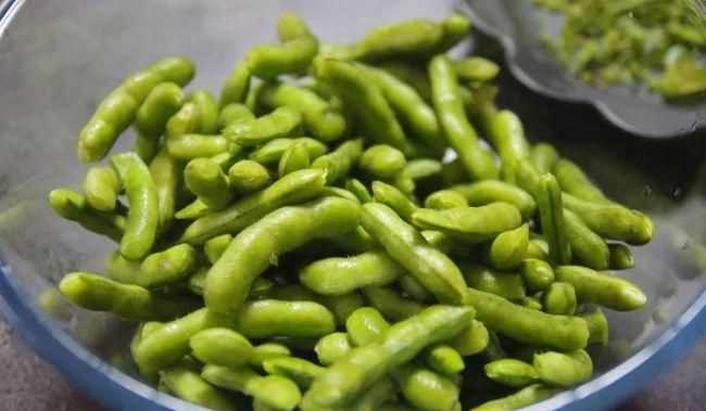毛豆怎么煮才不會(huì)變色