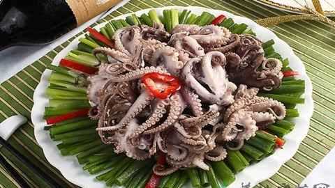 八爪魚(yú)的墨汁有營(yíng)養(yǎng)嗎,吃八爪魚(yú)動(dòng)不動(dòng)就是爆頭八爪魚(yú)的墨汁真的能吃