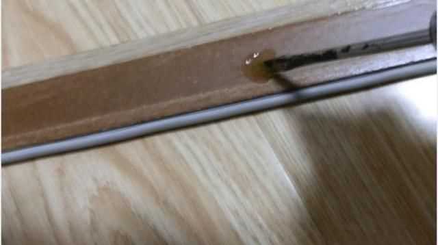 門框條掉了用什么膠粘，櫥柜的門框掉了，是用膠粘的，用的什么膠呀這？圖6