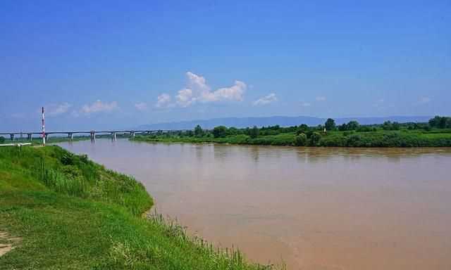 涇渭分明里涇和渭分指兩條河，在古代誰清誰濁