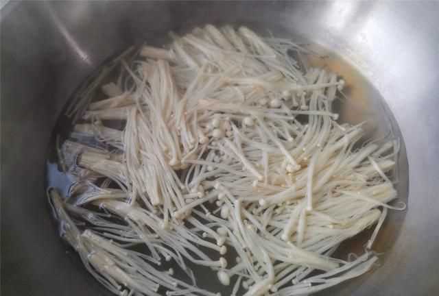 炒包菜絲怎么做好吃，口感極佳的清炒包菜絲怎么做好吃又簡單？圖5