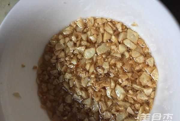 炒肉的時候有很多泡沫