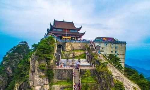 中國(guó)四大佛教名山各叫什么名，它們各是哪位菩薩的道場(chǎng)
