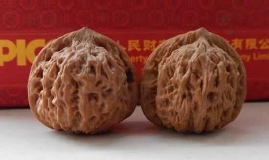 文玩核桃盤黑了能恢復(fù),文玩桃核發(fā)黑怎么處理呢?圖4