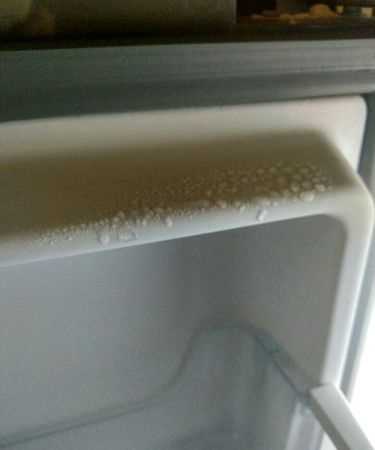 冰箱冷藏室為什么有水珠風冷冰箱冷藏室有水是什么原因怎樣處理