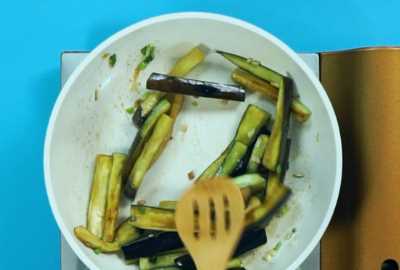 茄子怎么炒吃,怎么炒茄子好吃又簡單圖4