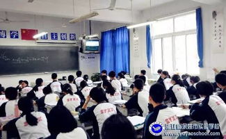 游泳安全知識(shí)講座簡(jiǎn)報(bào)