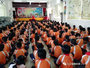 學(xué)生乘坐校車安全知識教育報道