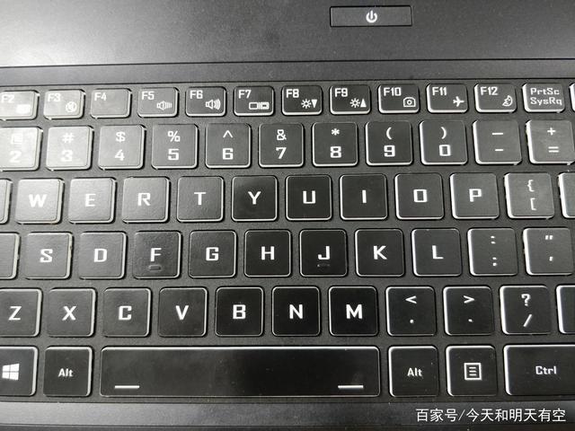 電腦鍵盤(pán)怎么使用(臺(tái)式電腦鍵盤(pán)怎么使用)