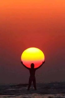 早晨起來(lái)?yè)肀?yáng)滿滿的正能量下一句,早晨起來(lái)?yè)肀?yáng)滿滿的正能量表情包,早晨起來(lái)?yè)肀?yáng)滿滿的正能量是什么歌