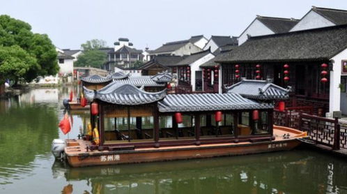 八達(dá)嶺長城贊美句,八達(dá)嶺長城贊美句子古詩,八達(dá)嶺長城美句