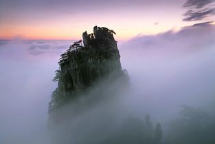 關(guān)于贊美廬山的詩句有哪些