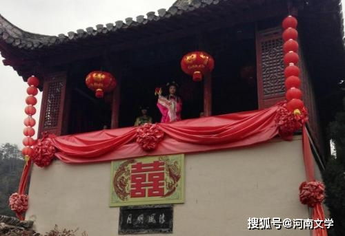 關(guān)于繡樓的詩(shī)句