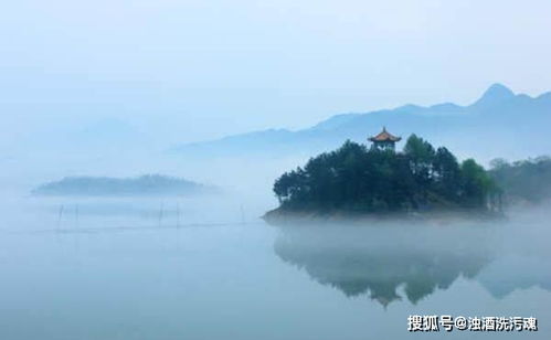 關(guān)于人美風(fēng)景美的詩句