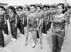 軍訓(xùn)中感人的一幕800字作文開(kāi)頭