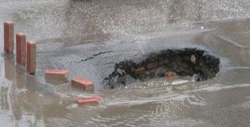 臺風暴雨天氣行車注意事項