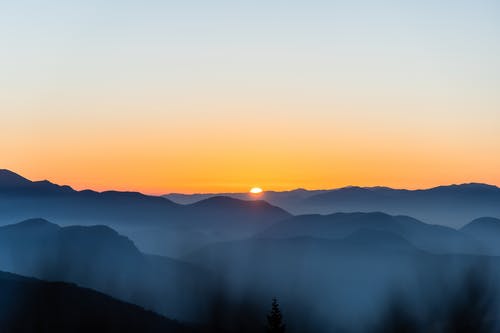 麻衣女婿小說(shuō)風(fēng)水師唐鳩秦莉莉全集閱讀
