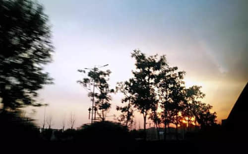 人生現(xiàn)實(shí)的經(jīng)典說說(56條) 人生現(xiàn)實(shí)的經(jīng)典說說(56條)