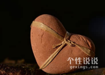 65句經(jīng)典說(shuō)說(shuō)：我與你隔著長(zhǎng)風(fēng)深谷，近不得，退不舍