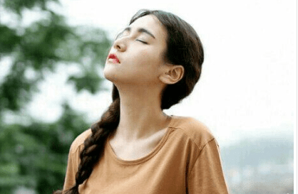 母親生日祝福語個(gè)性說說：媽媽，生日快樂！