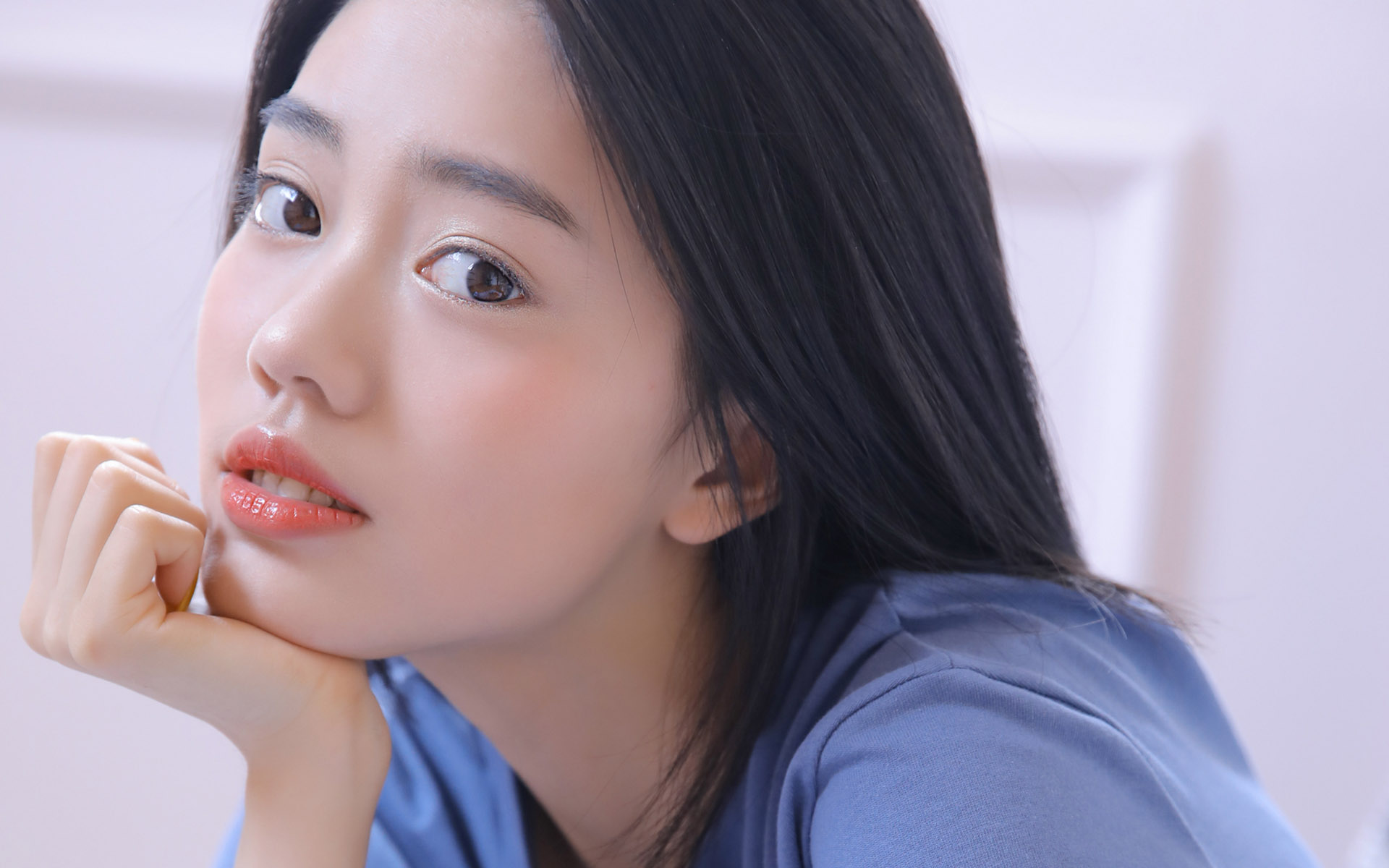 夕陽雖好，但是散發(fā)出來的光，照亮和溫暖不了你多久