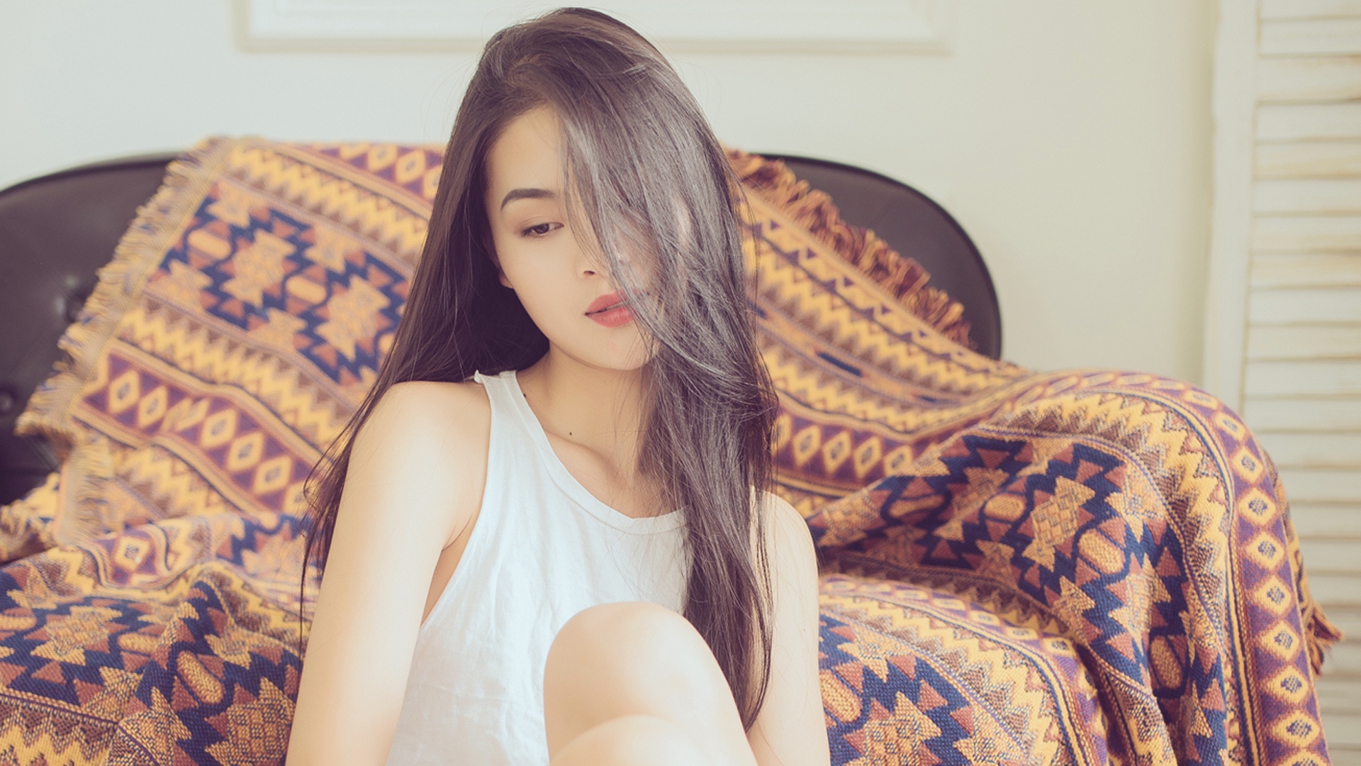 感情路上的經(jīng)典說說：適當(dāng)?shù)墓陋毻鶗屇愀鼜?qiáng)大