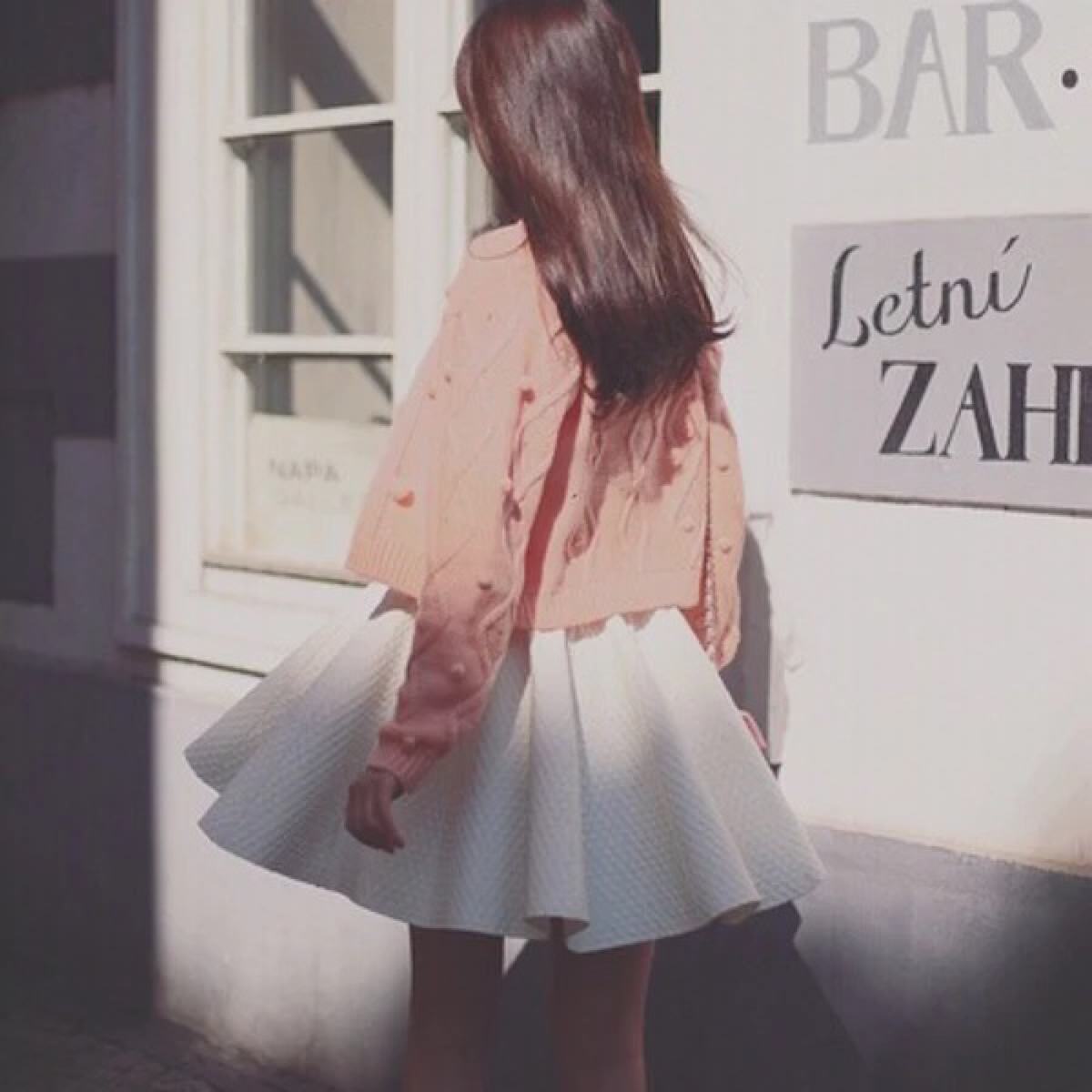 有內(nèi)涵的說(shuō)說(shuō)：你揉著我的發(fā)，細(xì)數(shù)記憶的碎沙