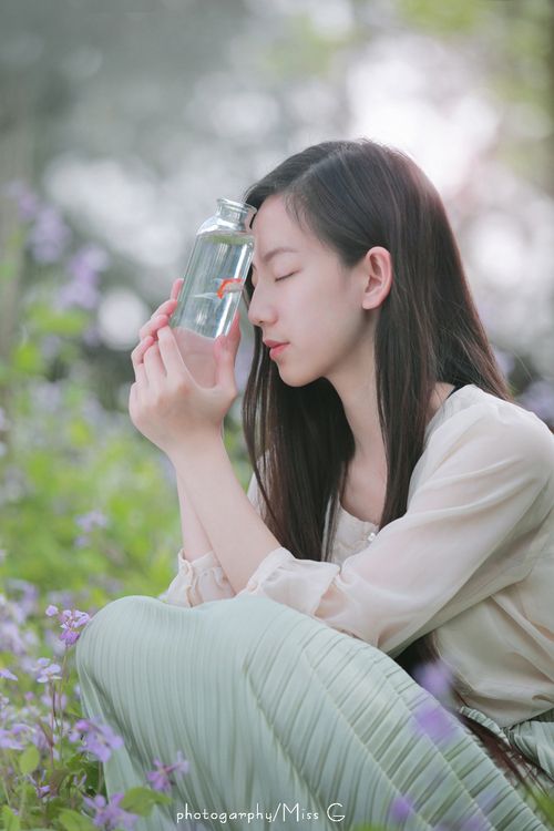 經(jīng)典最新說說心情短語 總有那么一段時(shí)間要學(xué)會(huì)自己長大